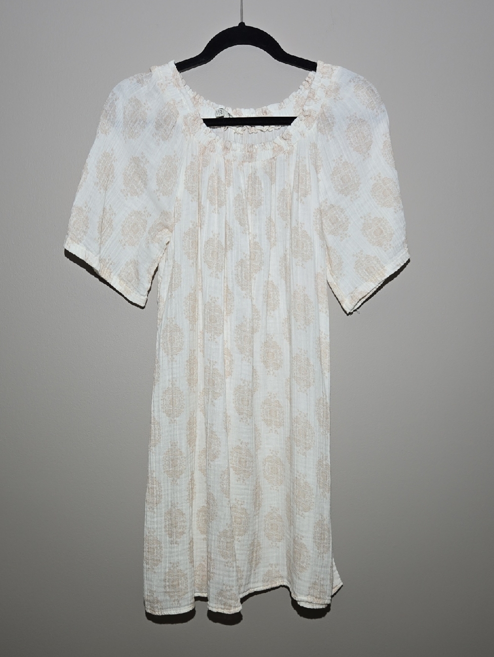 Wonderly White and Beige Swim Coverup